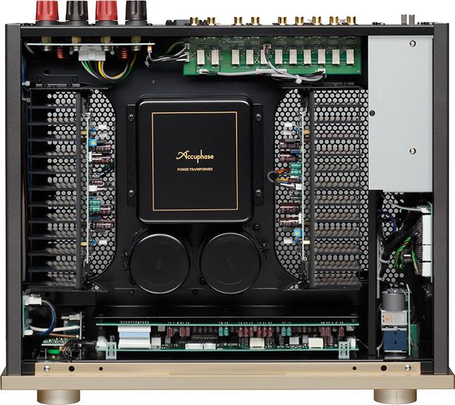 全面強化供電的 Accuphase E-270 合併擴音機 全面強化供電的 Accuphase E-270 合併擴音機