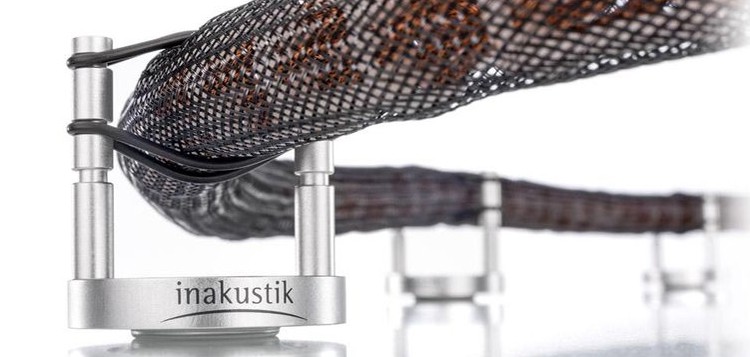 德國 Inakustik 推出全新線材托座 REFERENZ CABLE BASE