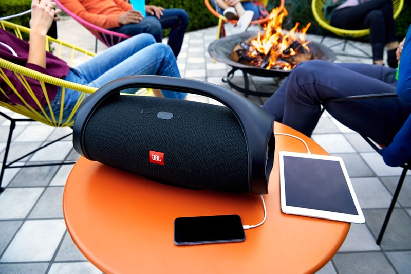戶外派對良伴,JBL 推出大型便攜式藍牙喇叭 BOOMBOX 戶外派對良伴,JBL 推出大型便攜式藍牙喇叭 BOOMBOX