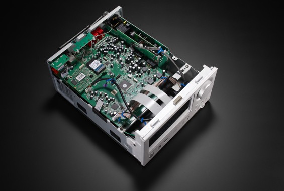 彩色巨屏來襲，Onkyo 推出小型網絡音響系統 CR-N775