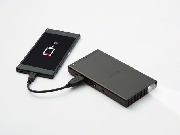 Sony 推出全新便攜式 MP-CD1 微型投影機
