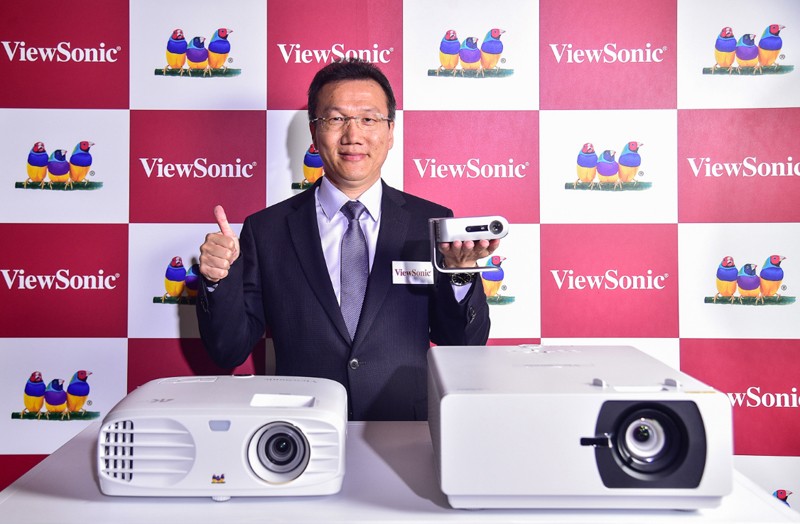 ViewSonic 推出價格親民的 4K Ultra HD 家用投影機 PX747-4K / PX727-4K