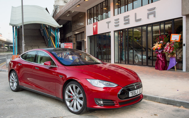 Tesla 開設全新試駕中心 致力推動本港電動車發展 Tesla 開設全新試駕中心 致力推動本港電動車發展