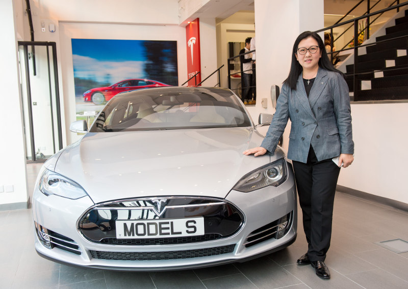 Tesla 開設全新試駕中心 致力推動本港電動車發展 Tesla 開設全新試駕中心 致力推動本港電動車發展