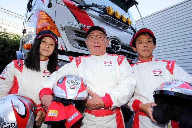 日野於 2015 達卡拉力賽勇奪六連冠 日野於 2015 達卡拉力賽勇奪六連冠