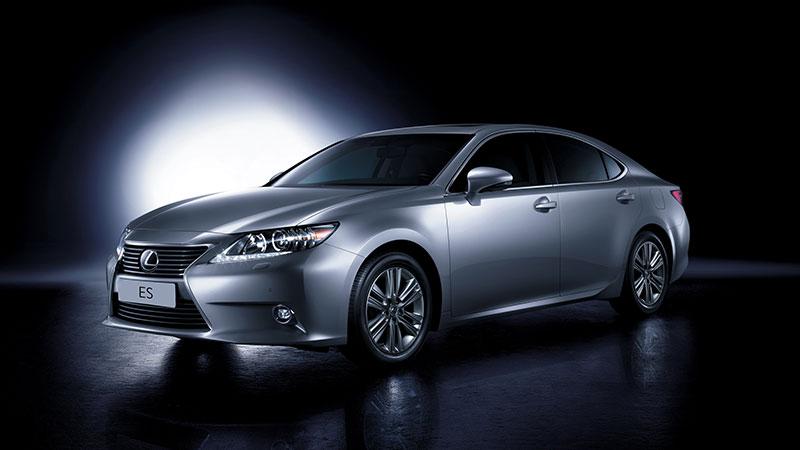 Lexus ES 細緻演繹駕乘藝術 現貨優惠價由港幣 $399,980 起 Lexus ES 細緻演繹駕乘藝術 現貨優惠價由港幣 $399,980 起