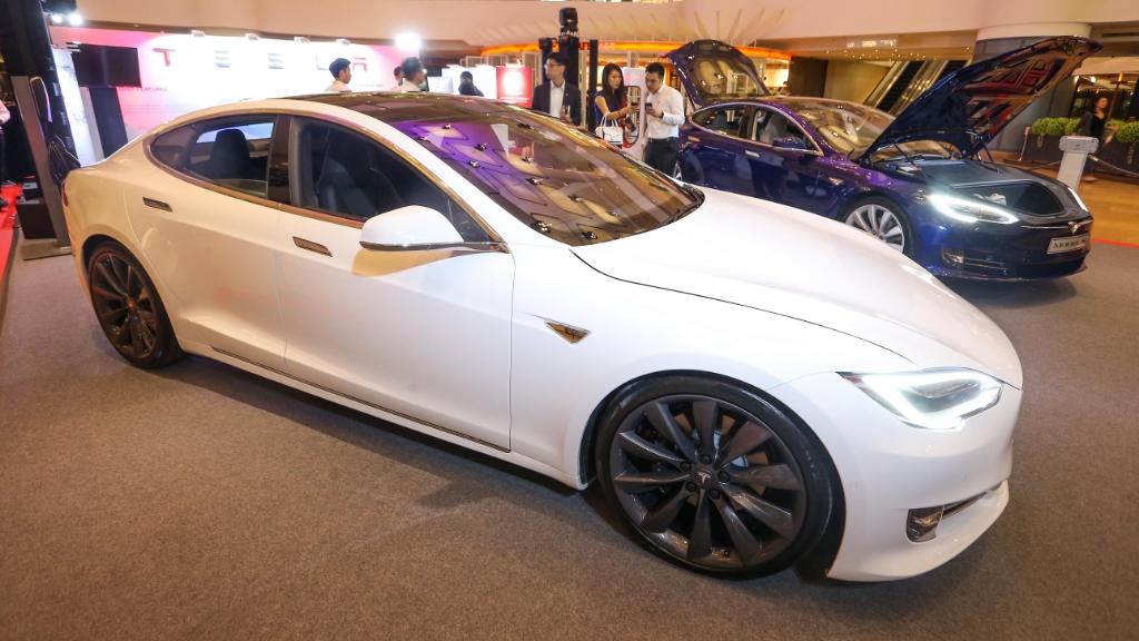Tesla 更新版本 Model S 正式抵港 Tesla 更新版本 Model S 正式抵港