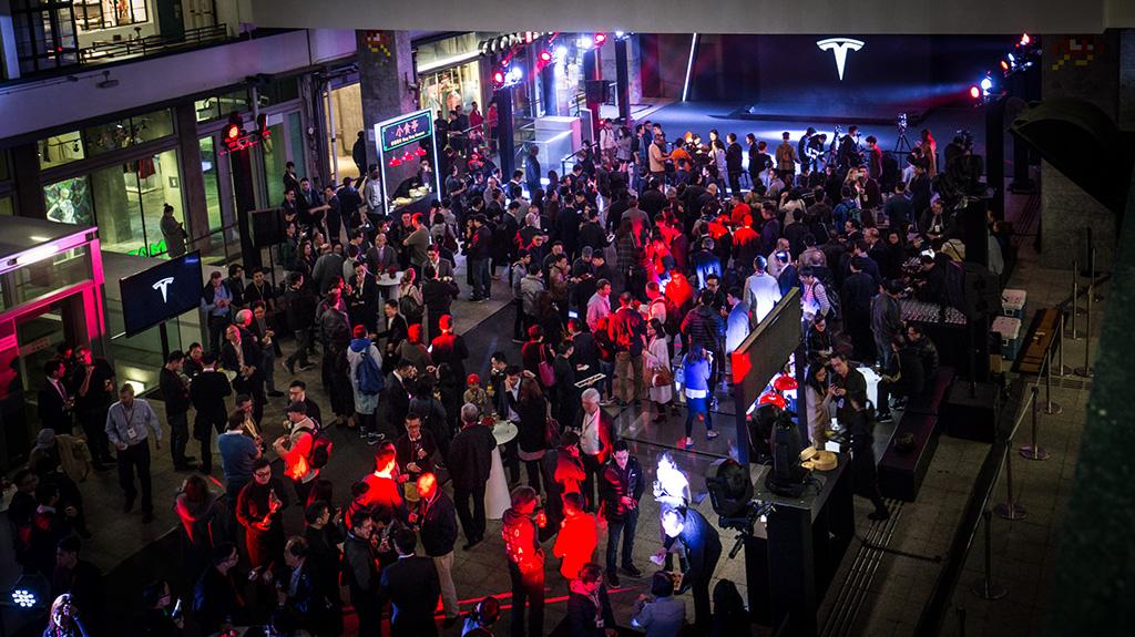 Tesla 首次在香港交付 Model X Tesla 首次在香港交付 Model X