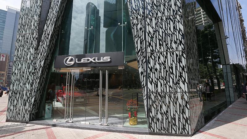 全新 Lexus 旗艦店本年度首個頂級大型車展