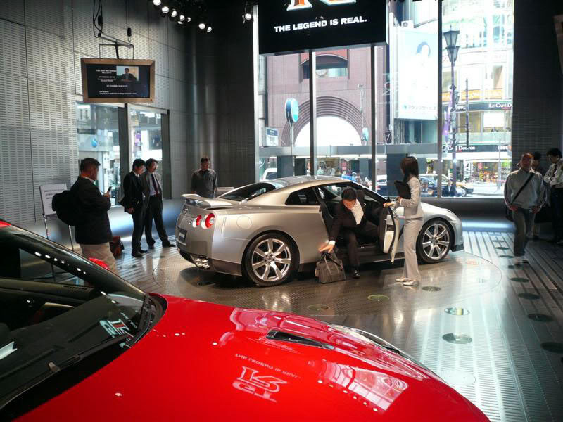 Nissan showroom tokyo #5