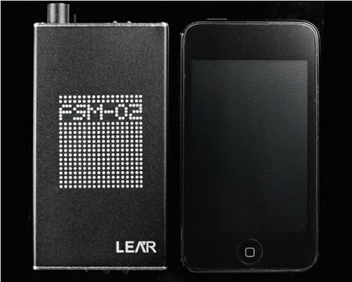 LEAR FSM-02 便攜式耳機擴音器 LEAR FSM-02 便攜式耳機擴音器