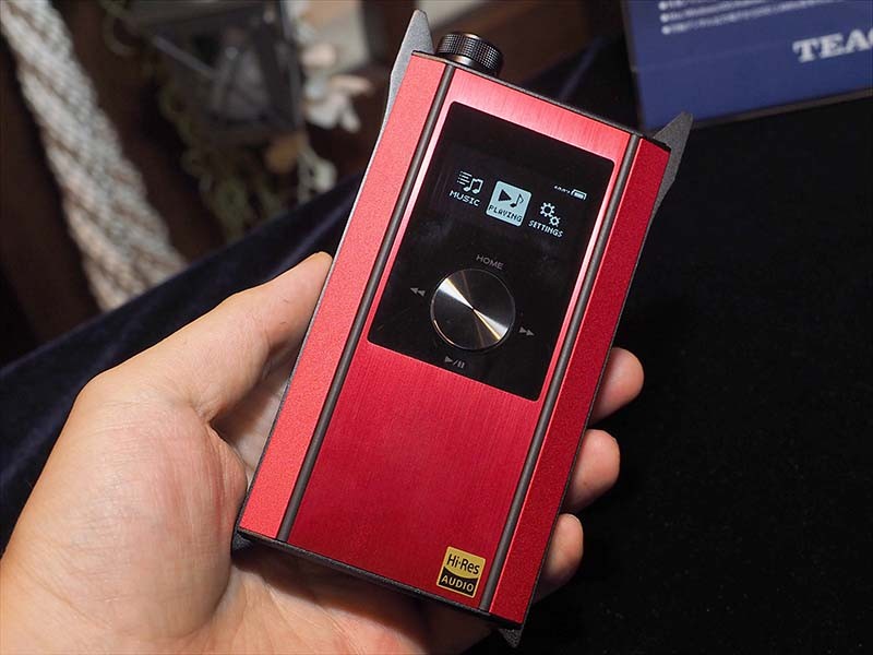 TEAC 推出高品質的 Hi-Res 便攜式播放器 HA-P90SD TEAC 推出高品質的 Hi-Res 便攜式播放器 HA-P90SD