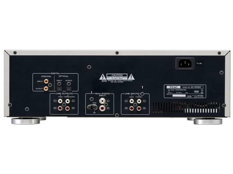 TEAC 推出具 CD-R 及卡式錄音帶雙功能錄音座 AD-RW950 TEAC 推出具 CD-R 及卡式錄音帶雙功能錄音座 AD-RW950