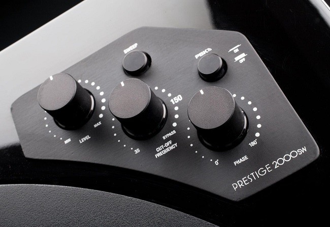 Prestige 推出 12 寸 1000SW 及 15 寸 2000SW 兩款全新超低音 Prestige 推出 12 寸 1000SW 及 15 寸 2000SW 兩款全新超低音