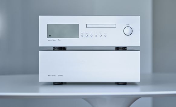 Soulution 推出全新旗艦 SACD 唱機 746+ Limited Edition Soulution 推出全新旗艦 SACD 唱機 746+ Limited Edition