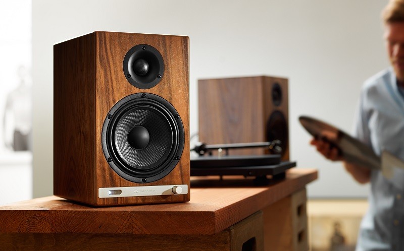 Audioengine 推出全新主動式書架喇叭 HD6 Audioengine 推出全新主動式書架喇叭 HD6