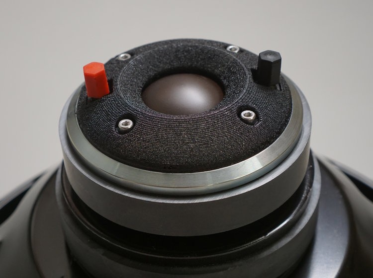 Spatial 推出全新 Hologram M3 Triode Master 開放式座地喇叭 Spatial 推出全新 Hologram M3 Triode Master 開放式座地喇叭