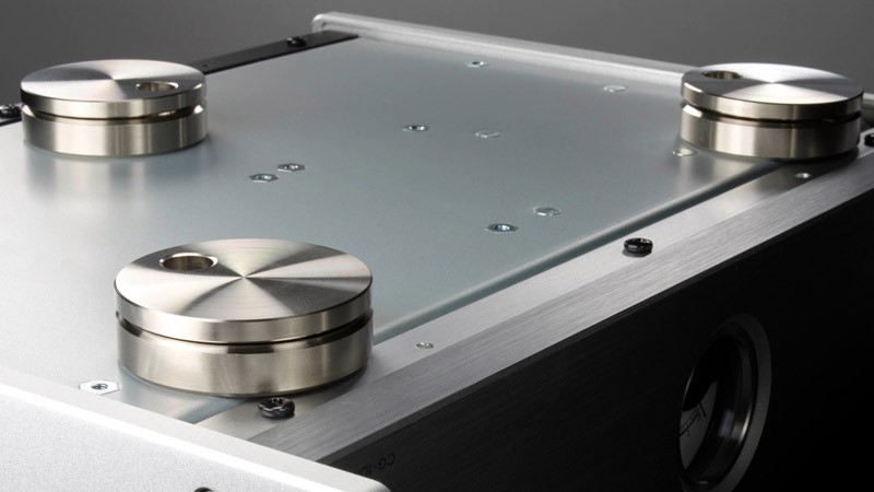 OCXO 加持,TEAC 推出 10 MHz 主時鐘發生器 CG-10 M OCXO 加持,TEAC 推出 10 MHz 主時鐘發生器 CG-10 M