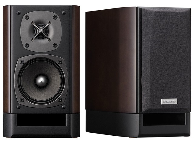 CR-N775 最佳拍擋,Onkyo 推出 D-112 NFX 及 D-012 EXT 書架喇叭 CR-N775 最佳拍擋,Onkyo 推出 D-112 NFX 及 D-012 EXT 書架喇叭