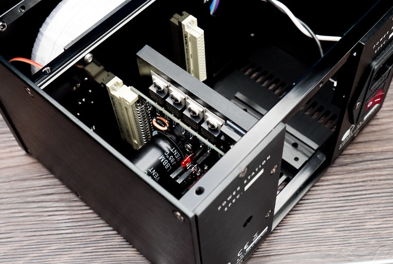 Clones audio 推出全新線性電源供應器 POWER STATION Clones audio 推出全新線性電源供應器 POWER STATION