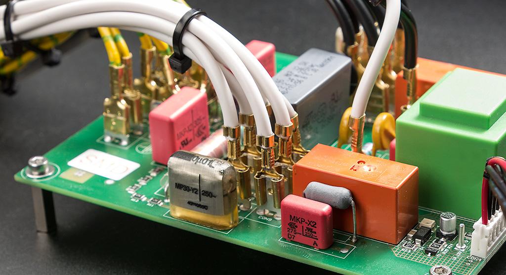 Inakustik Referenz AC-3500P 電源處理器 Inakustik Referenz AC-3500P 電源處理器