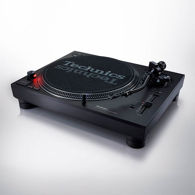 Technics 推出全新專業 DJ 黑膠唱盤 SL-1200MK7