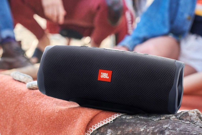 IPX7 防水性能加持，JBL 推出全新 CHARGE4 藍牙喇叭