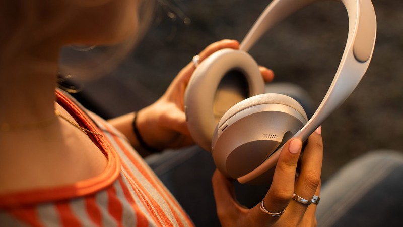 外型更時尚，Bose 宣布為降噪耳機 Headphones 700 推出全新色彩