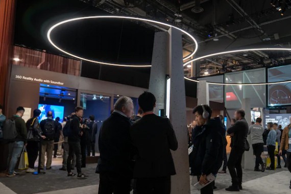  Sony 於 2020 CES Show 展出全新 360 Reality Audio 技術， Soundbar 以及 Speaker 均能使用