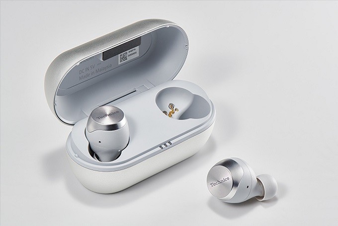 Technics 推出處女作無線藍牙耳機 EAH-AZ70W Technics 推出處女作無線藍牙耳機 EAH-AZ70W
