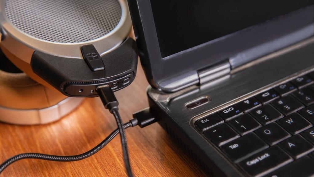 享受 USB DAC 的無線播放 HIFIMAN DEVA 享受 USB DAC 的無線播放 HIFIMAN DEVA