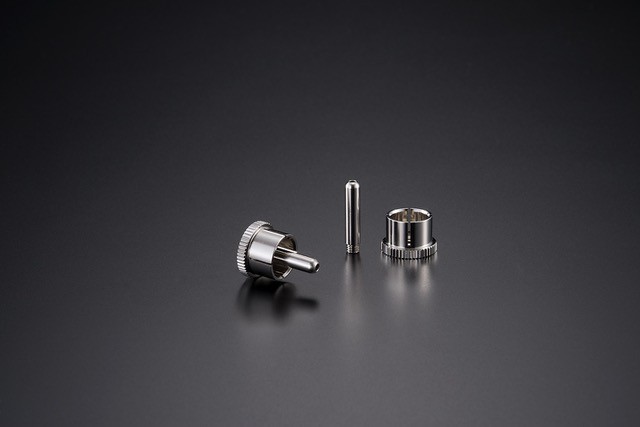 AET 推出兩款 RCA 輸入端子短路保護蓋 EVO-RPS 及 EVO-RPB AET 推出兩款 RCA 輸入端子短路保護蓋 EVO-RPS 及 EVO-RPB