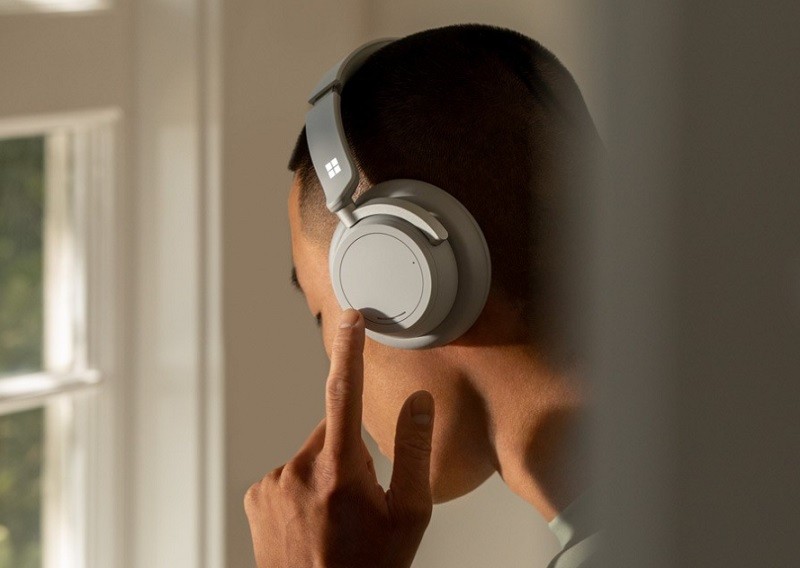 微軟發表新一代全罩式耳機 Surface Headphones 2