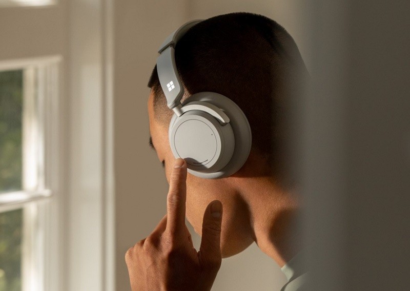 微軟發表新一代全罩式耳機 Surface Headphones 2 微軟發表新一代全罩式耳機 Surface Headphones 2