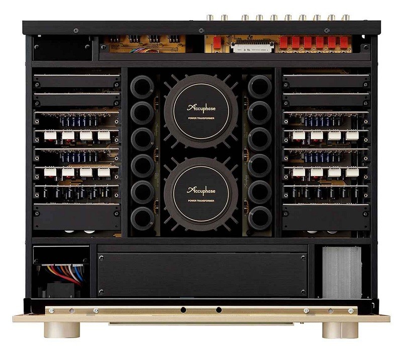 全新 Dual Balanced AAVA 技術導入,Accuphase 推出旗艦前級放大器 C-3900 全新 Dual Balanced AAVA 技術導入,Accuphase 推出旗艦前級放大器 C-3900