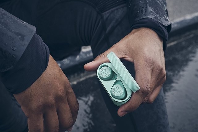 Bang & Olufsen 推出全新 Beoplay E8 Sport 真無線運動藍牙耳機 Bang & Olufsen 推出全新 Beoplay E8 Sport 真無線運動藍牙耳機