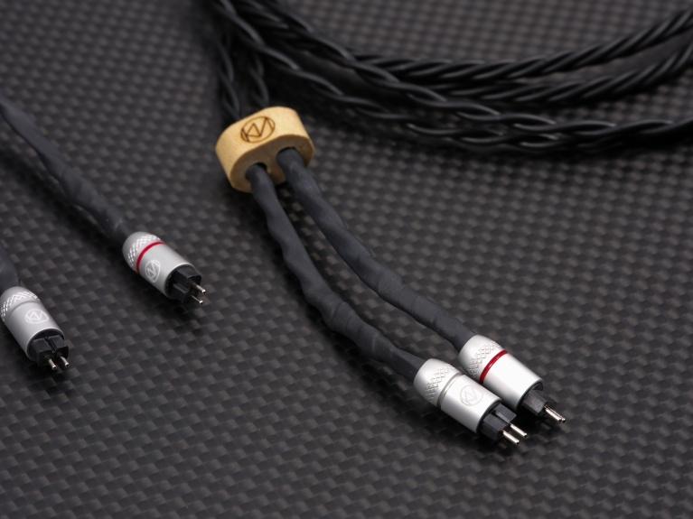 鍍銠插頭再起風雲 Brise Audio YATONO Rh2+ & STR7–Rh2+ 鍍銠插頭再起風雲 Brise Audio YATONO Rh2+ & STR7–Rh2+