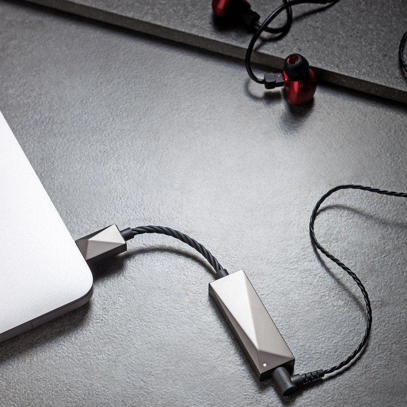 Astell&Kern 推出全新便攜式 USB-C Dual DAC Cable 「PEE51」