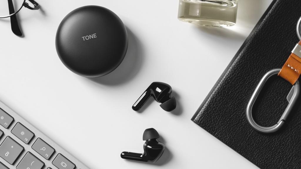LG 推出 Tone Free HBS-FN7 主動式降噪耳機 LG 推出 Tone Free HBS-FN7 主動式降噪耳機