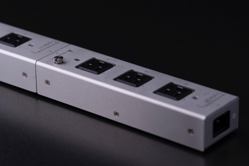 跳出拖板框架 KOJO Technology Crystal 3P 創新發燒電源排插 跳出拖板框架 KOJO Technology Crystal 3P 創新發燒電源排插