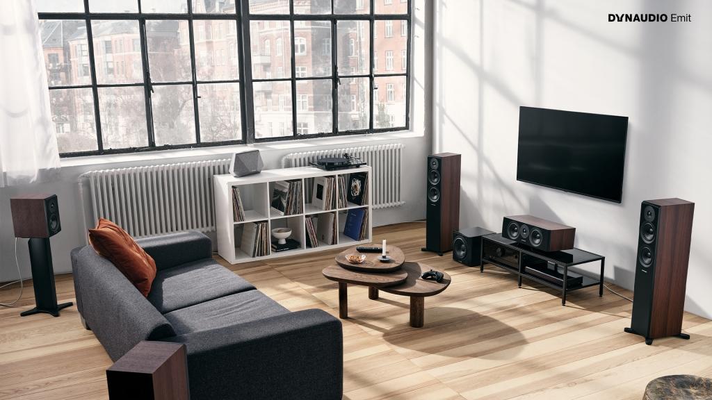 高傳真音響從 Dynaudio Emit 系列開始 高傳真音響從 Dynaudio Emit 系列開始