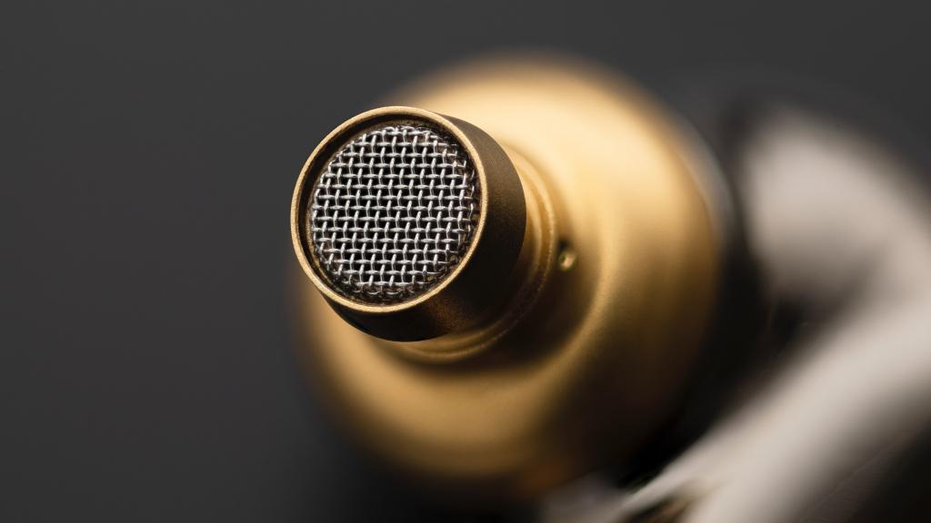 三感紛陳 Meze Audio ADVAR 入耳式耳機 三感紛陳 Meze Audio ADVAR 入耳式耳機