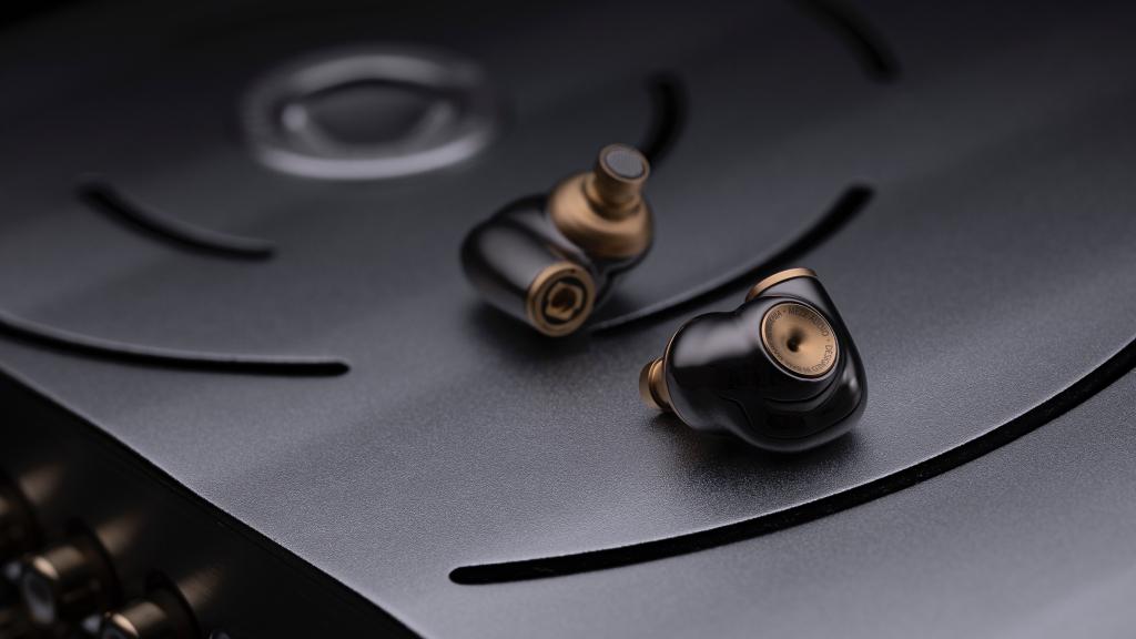 三感紛陳 Meze Audio ADVAR 入耳式耳機 三感紛陳 Meze Audio ADVAR 入耳式耳機