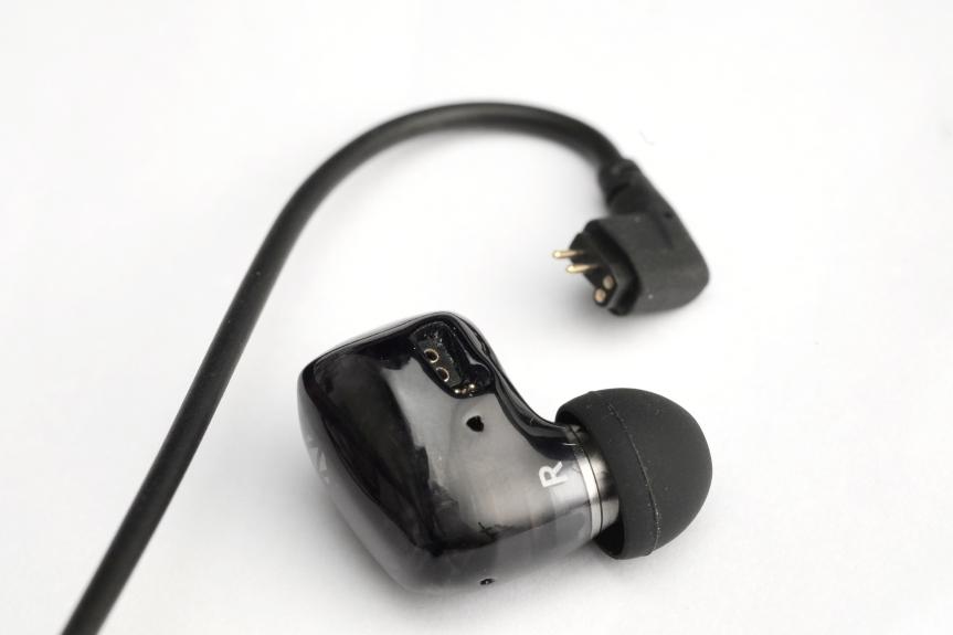 兩種形態玩出無限可能 Zorloo Zophia Wire.less 耳機 兩種形態玩出無限可能 Zorloo Zophia Wire.less 耳機