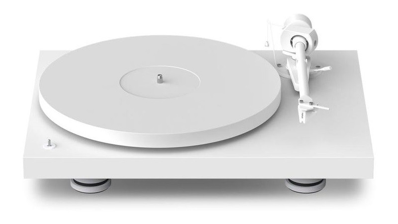 白色聖誕到來，Pro-Ject 發布 Debut PRO All White Edition 黑膠唱盤