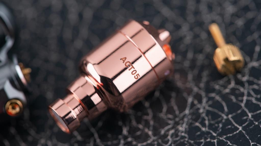 有如血一樣熾熱 Acoustune HS2000 MK II 特別紀念版 有如血一樣熾熱 Acoustune HS2000 MK II 特別紀念版