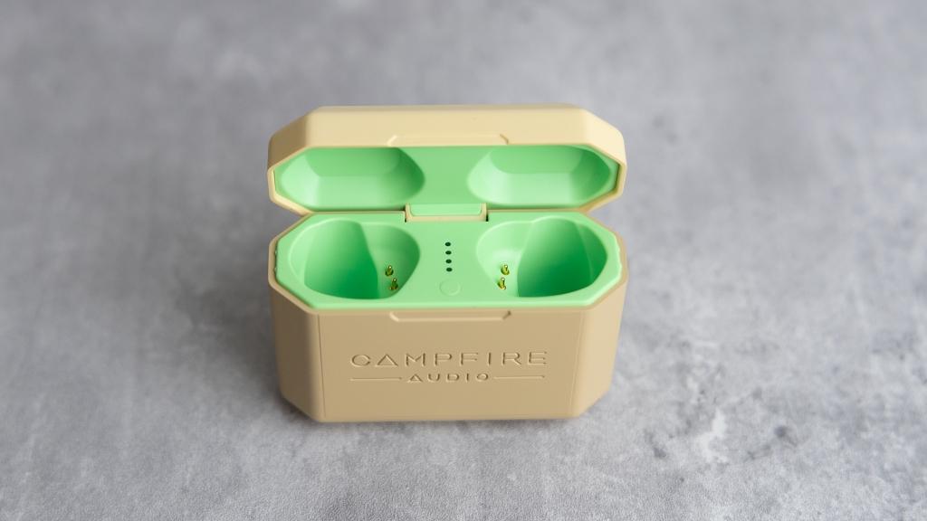 星空軌跡 - Campfire Audio Orbit