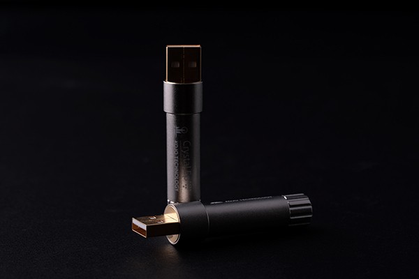 光城精工推出全新 USB-A 接地系統 Crystal EpUA 光城精工推出全新 USB-A 接地系統 Crystal EpUA