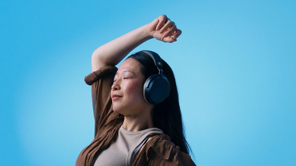 超卓聲效與超凡風格完美結合 Sennheiser MOMENTUM 4 Wireless 超卓聲效與超凡風格完美結合 Sennheiser MOMENTUM 4 Wireless