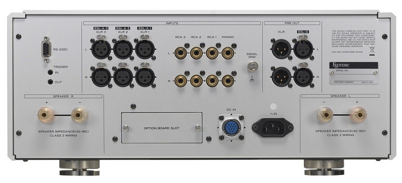 Esoteric 發布「F-01」和「F-02」兩款全新 F 系列合併式放大器 Esoteric 發布「F-01」和「F-02」兩款全新 F 系列合併式放大器